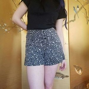 Skulls N Bones Lovesick Shorts